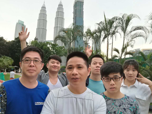 中易物联出国游学团满载而归！