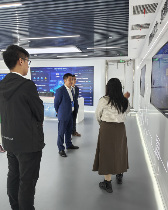 中易物联集团受邀参加“数聚廊坊,智享未来”大会,共促河北人工智能发展 中易物联集团受邀参加“数聚廊坊,智享未来”大会,共促河北人工智能发展